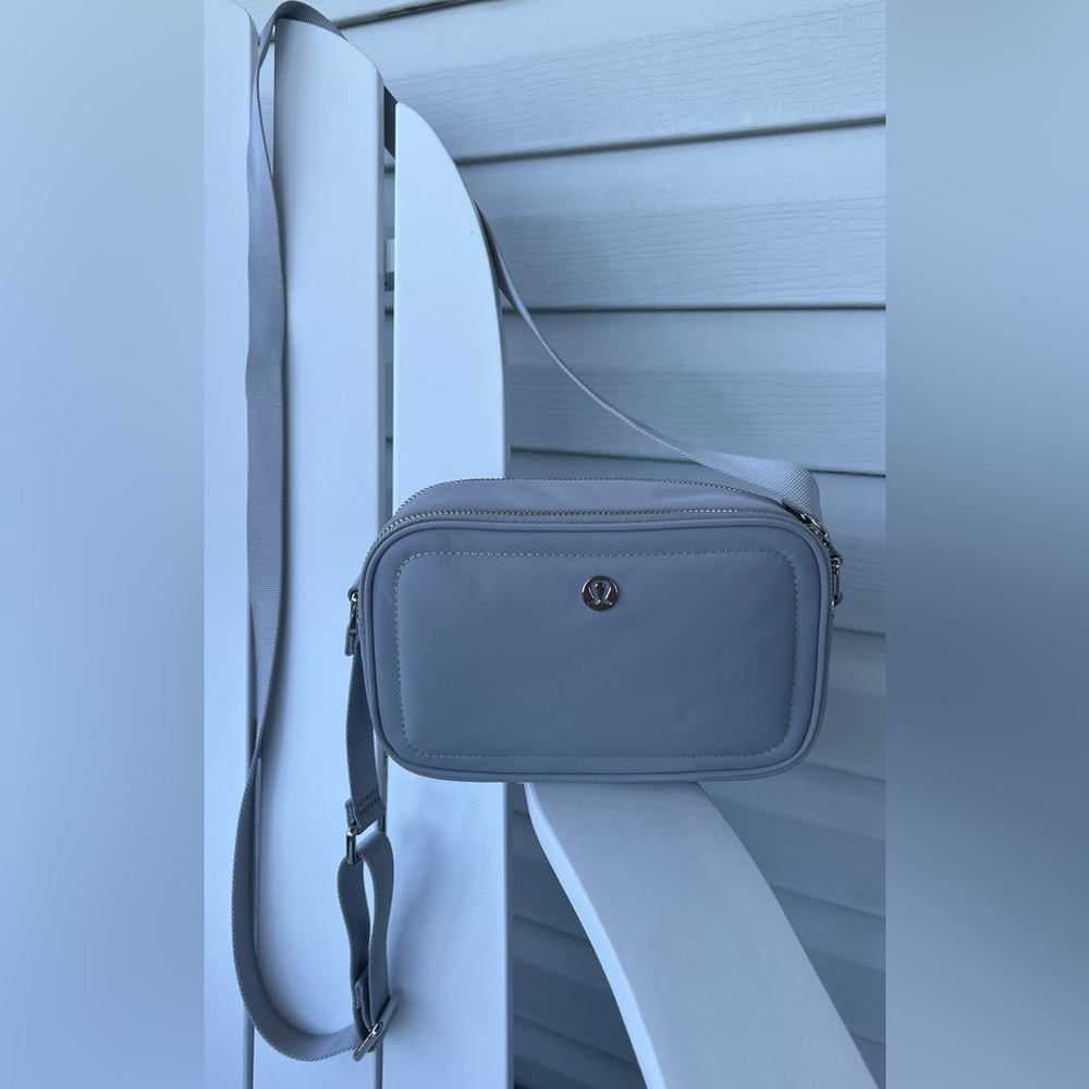 Lululemon crossbody purse